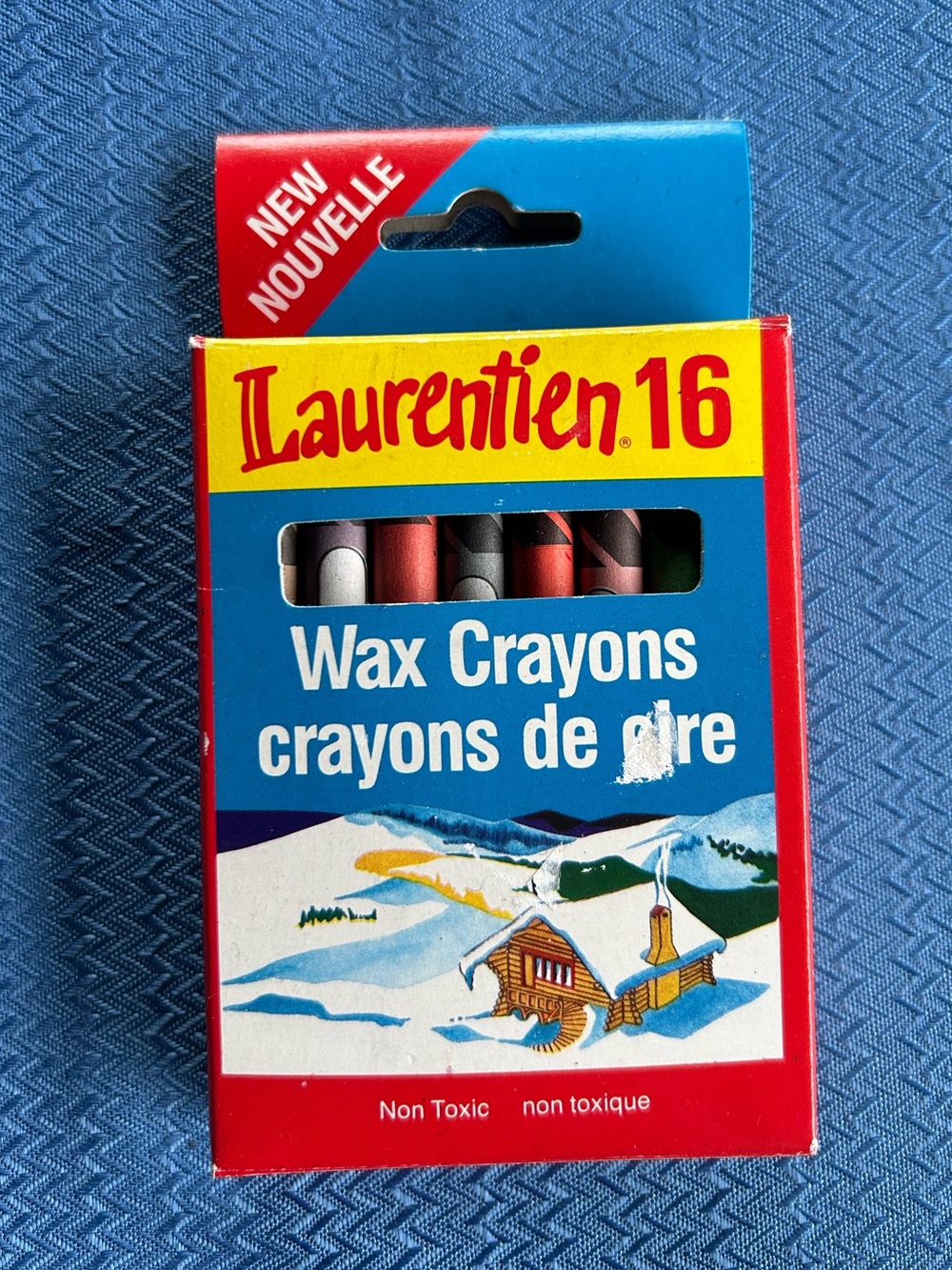 Laurentien 16 Wax Crayons - Multicolor